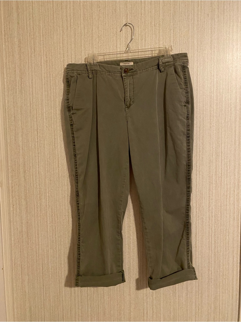 Maurices Olive Cropped Ankle Pants